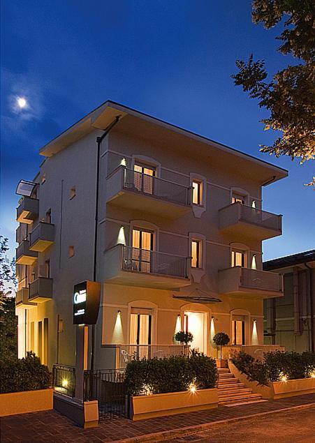 Residence Caterina กัตตอลิกา ภายนอก รูปภาพ