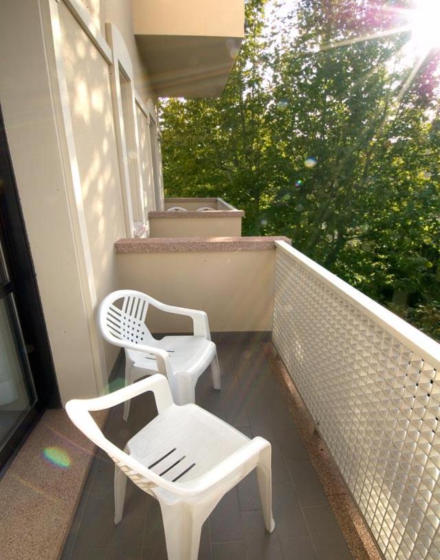 Residence Caterina กัตตอลิกา ภายนอก รูปภาพ